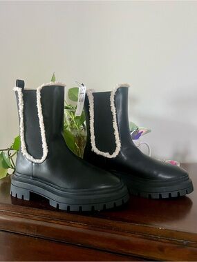 Express Black Chelsea Boots with Cream Shearling Trim